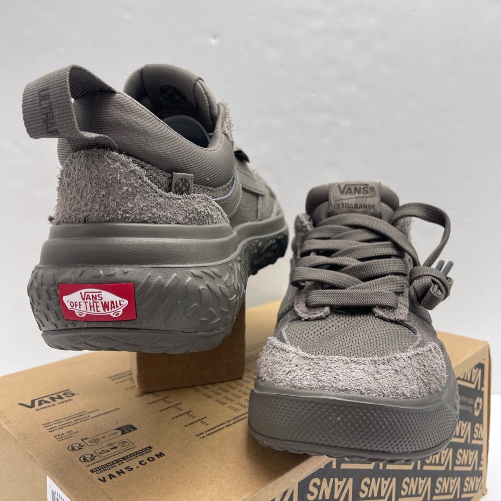 Vans WMN Mte Ultrarange Neo Vr3
Mono Bungee Cord
VN000CWE9JC Sneakers - Picture 8 of 16